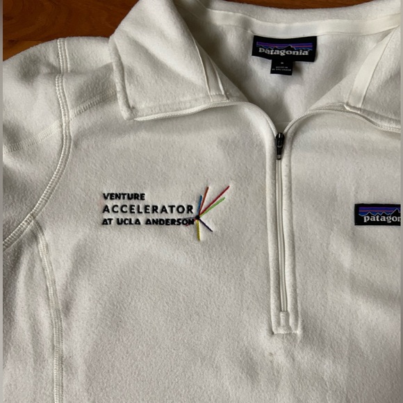 UCLA Anderson School of Management x Patagonia Stitched Fleece Pullover: Unisex - Picture 5 of 6